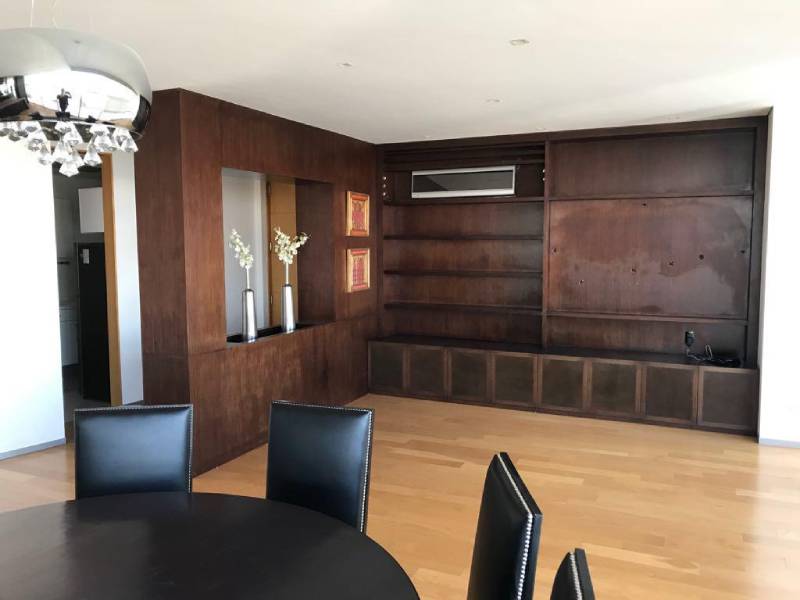 estancia amplia con buena luz en Torre Amsterdam