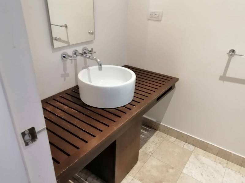 Baño de Depto en Haus Santa Fe