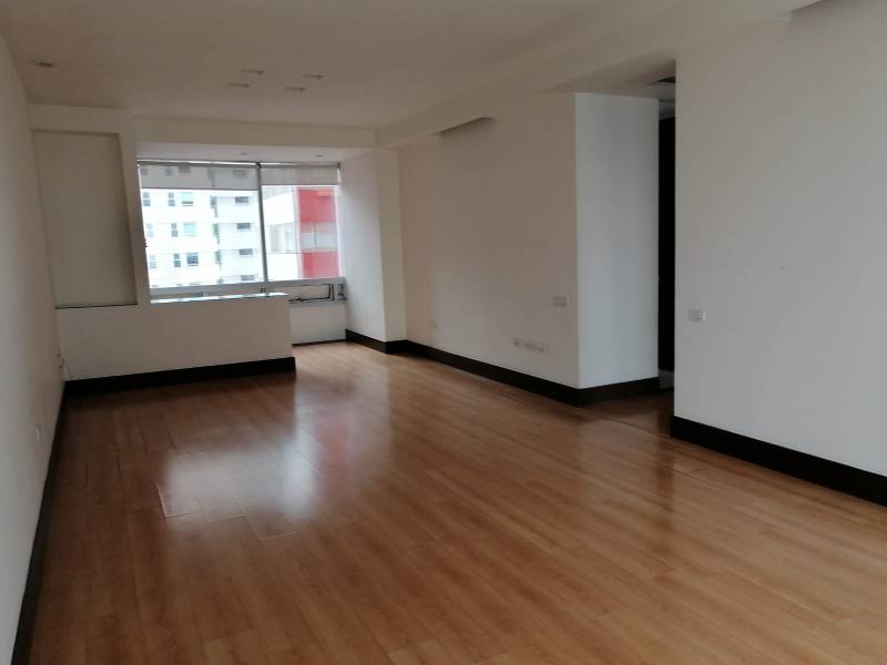 Estancia amplia de Depto en Haus Santa Fe 11