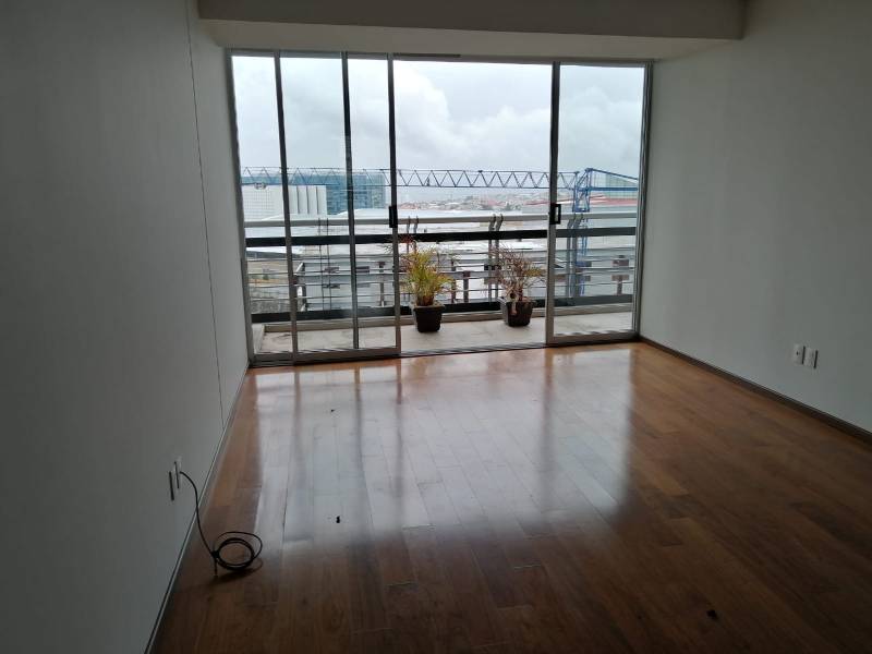 Departamento en Renta con balcón Metropolitan Santa Fe