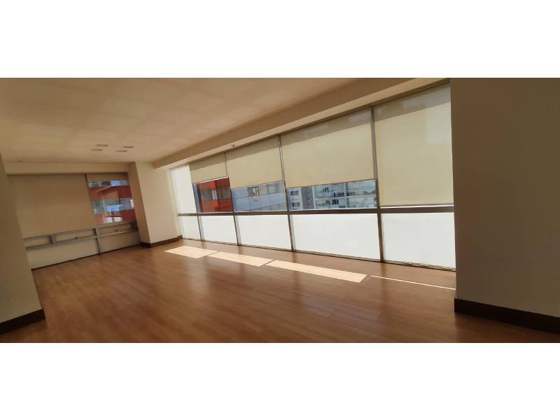 Amplia estancia Santa Fe Haus