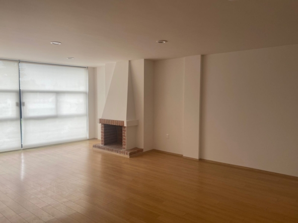 Estancia con chimenea en Polanco