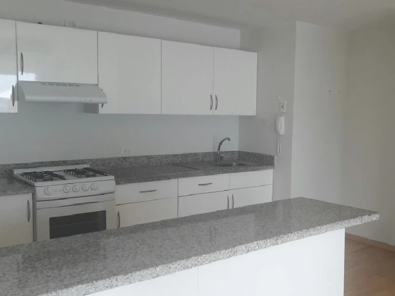 bonita cocina amplia en Departamento Impulso