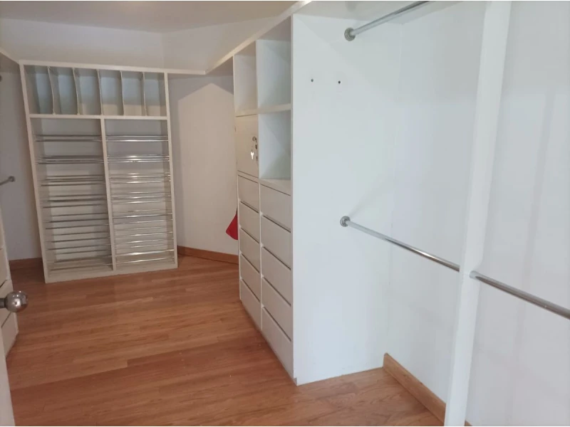 vestidor amplio Depto en Bosques